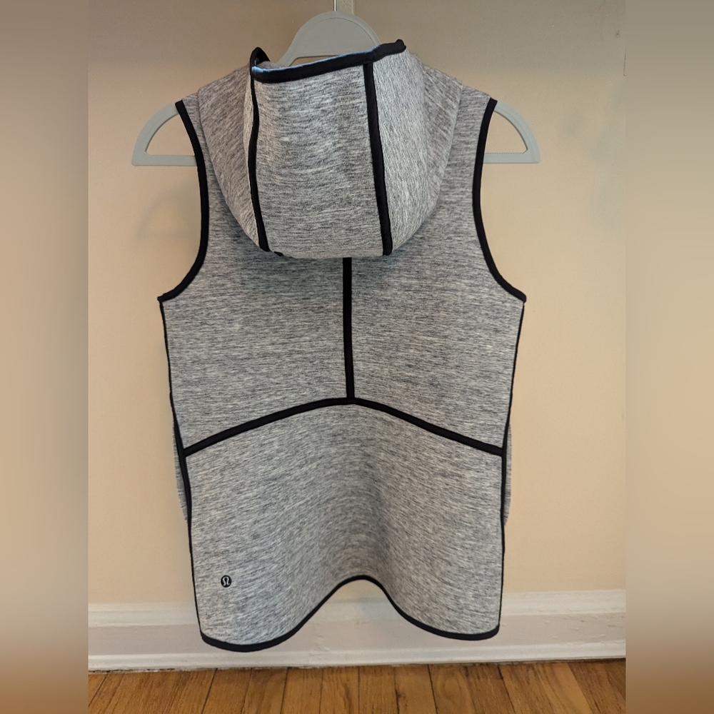 Lululemon Insculpt Vest - Picture 8 of 10